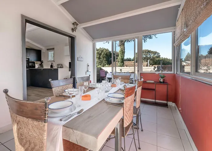 500 M De La Plage, Jardin, 4 Adultes 1 Enfant * Saint-Michel-Chef-Chef