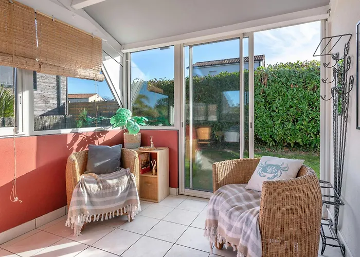 500 M De La Plage, Jardin, 4 Adultes 1 Enfant * Saint-Michel-Chef-Chef