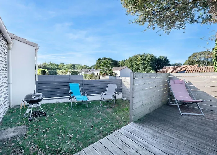 500 M De La Plage, Jardin, 4 Adultes 1 Enfant * Saint-Michel-Chef-Chef